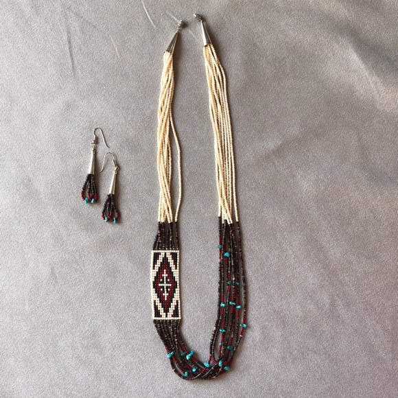 Vintage Native American Necklace & Earring Set. - Picture 4 of 11